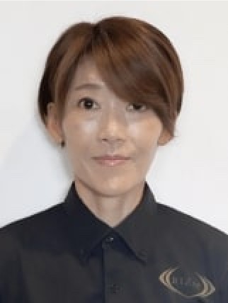 松井 麻起子